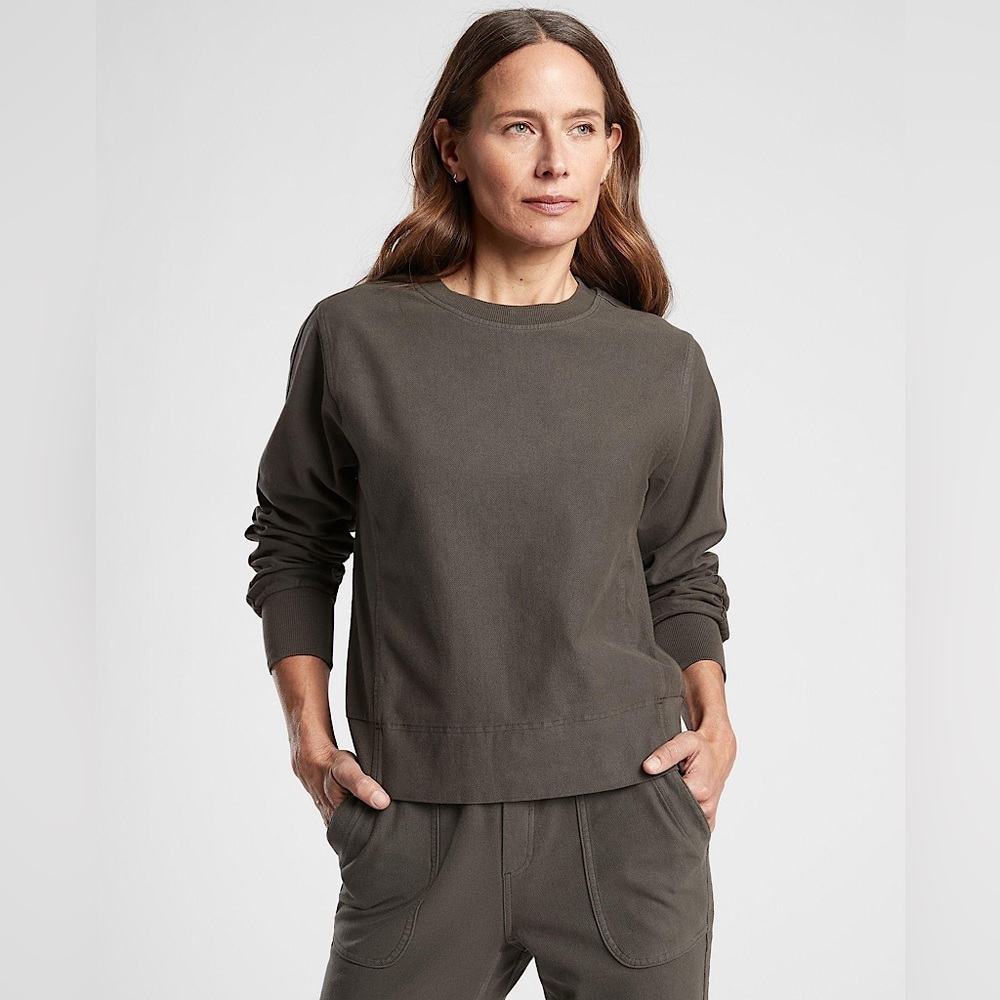NWT Athleta Farallon Garment Dye Sweatshirt, size XS
